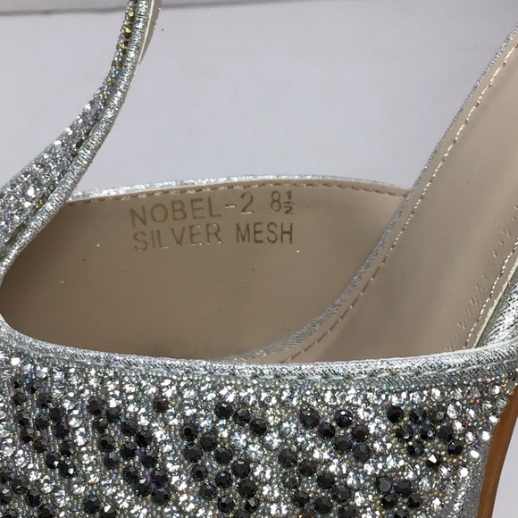 Lov Mark Silver Mesh T-Strap Heeled Sandal - Picture 10 of 12